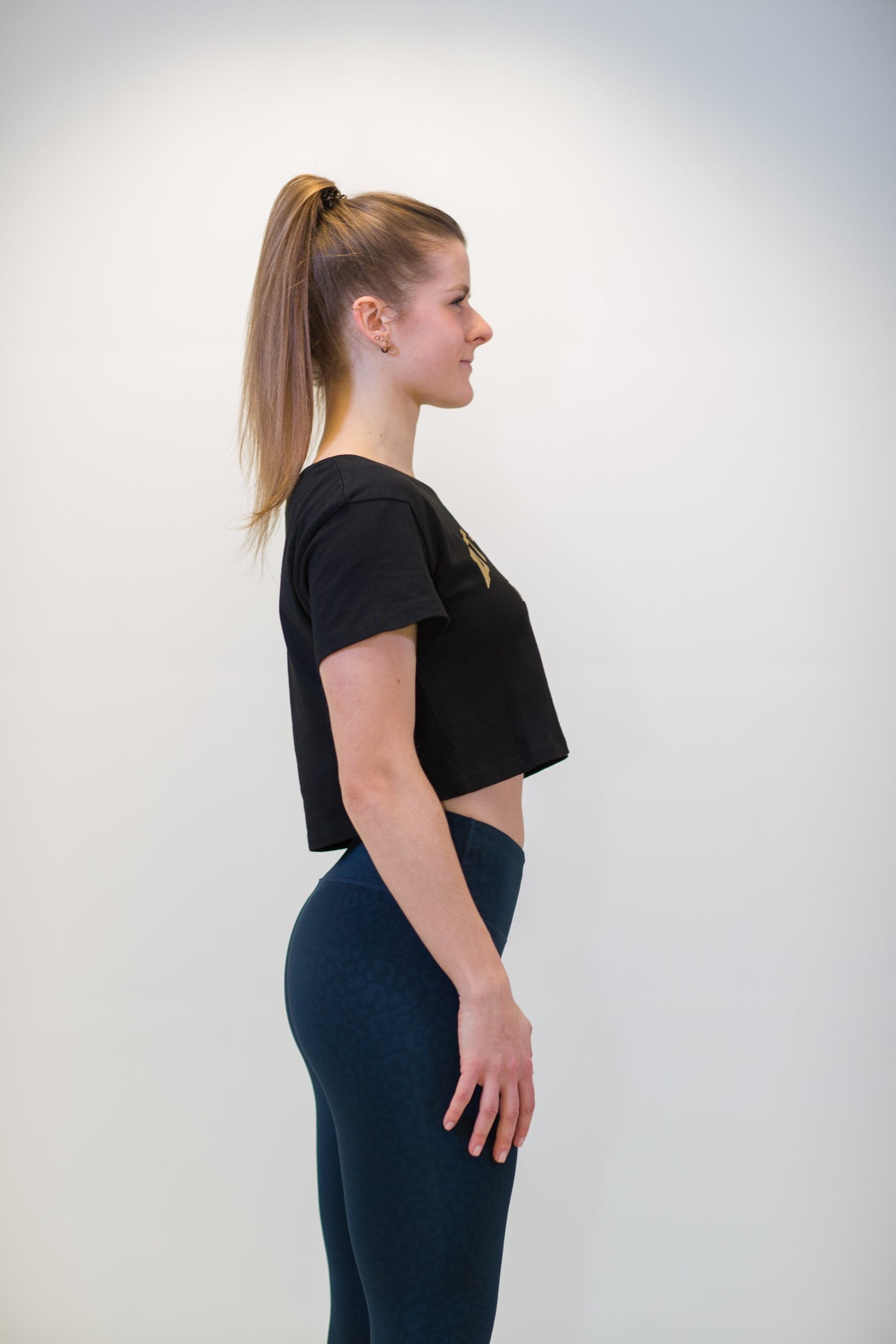 Gold Athletic Div. Oversize Crop